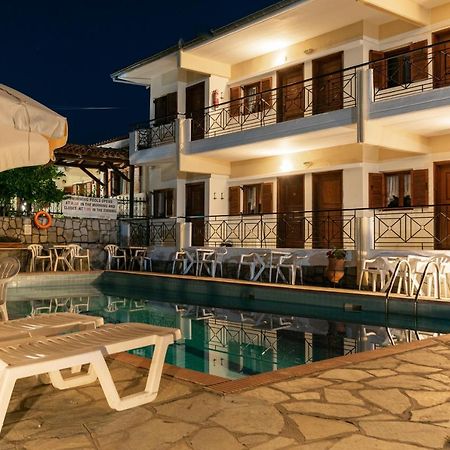 פוליכרונו Hotel Sarikas מראה חיצוני תמונה
