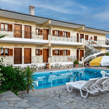 פוליכרונו Hotel Sarikas מראה חיצוני תמונה