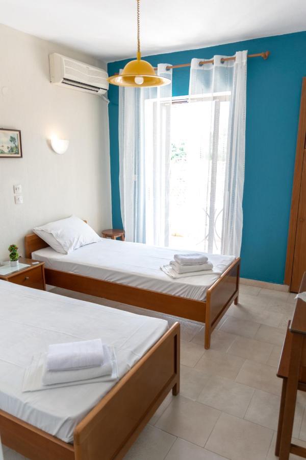פוליכרונו Hotel Sarikas מראה חיצוני תמונה