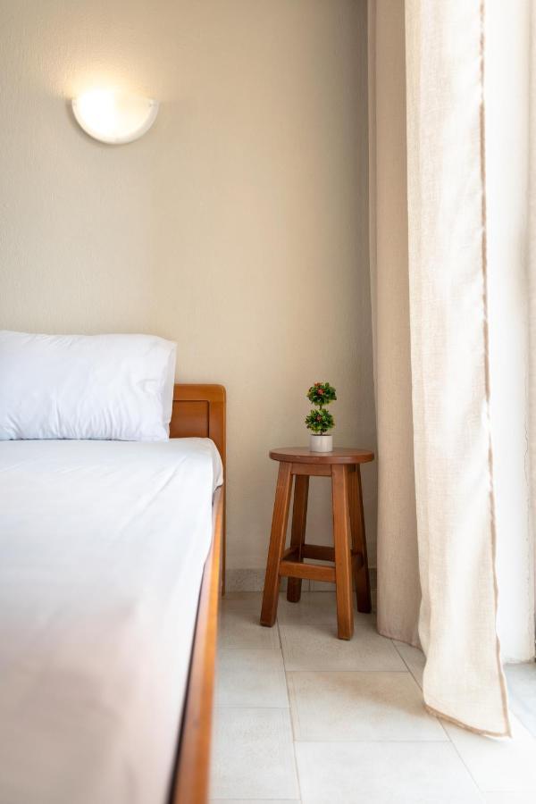 פוליכרונו Hotel Sarikas מראה חיצוני תמונה