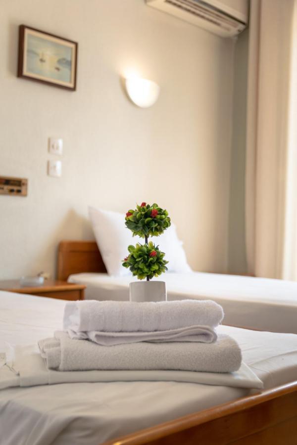 פוליכרונו Hotel Sarikas מראה חיצוני תמונה