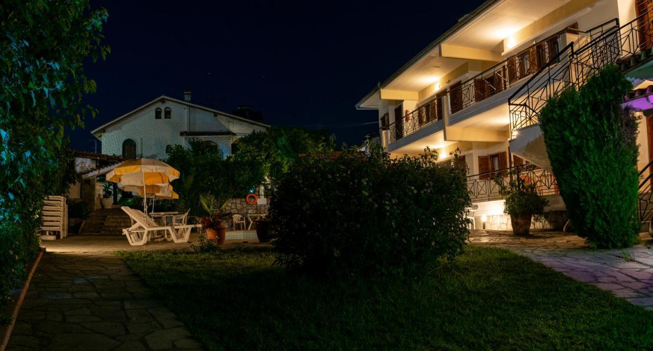 פוליכרונו Hotel Sarikas מראה חיצוני תמונה