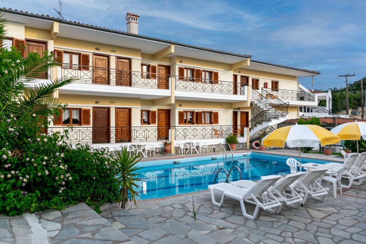 פוליכרונו Hotel Sarikas מראה חיצוני תמונה