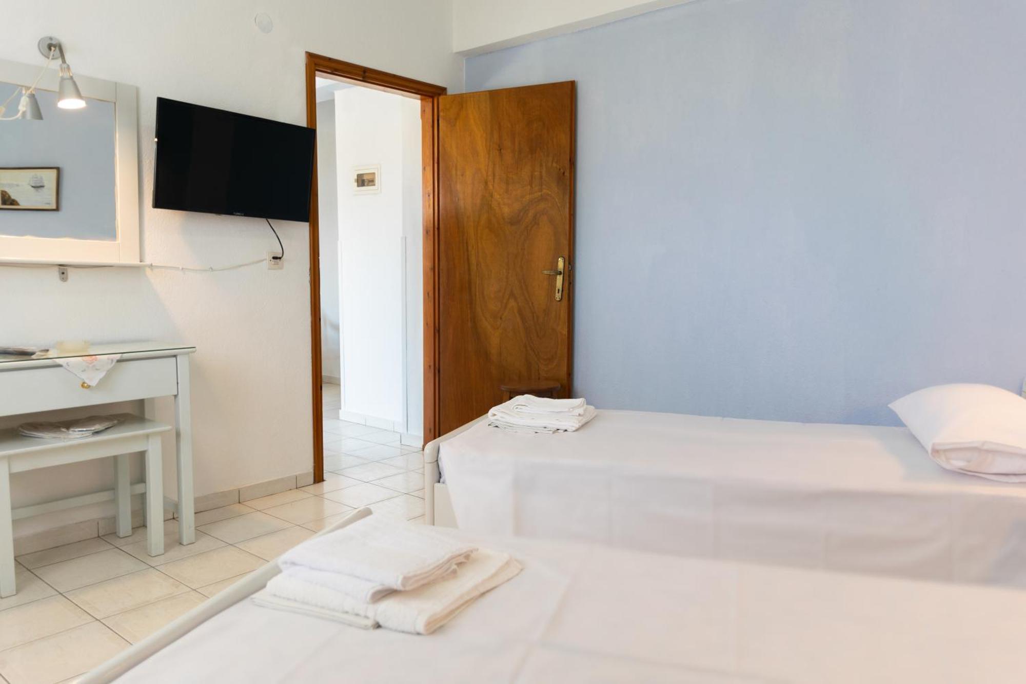 פוליכרונו Hotel Sarikas מראה חיצוני תמונה